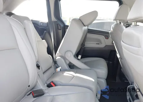 2018 Honda Odyssey Touring из США, поврежденный, VIN 5FNRL6H83JB072860
